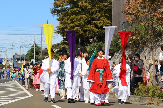 万葉衣装行列（令和5年度のようす）