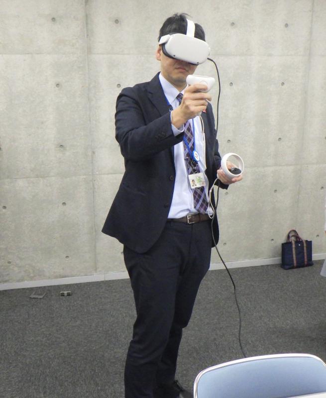 VRミュージアム体験の様子